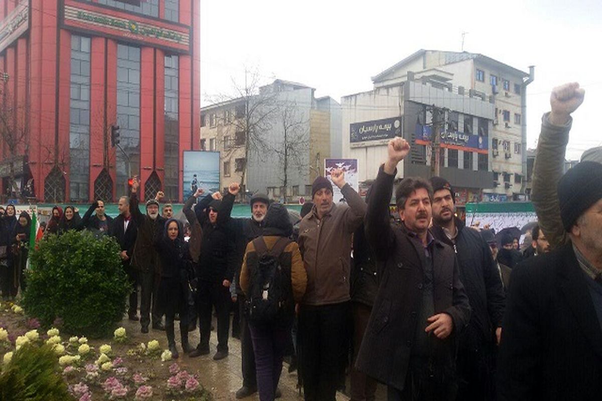 حضور پر شور مردم رشت در راهپیمایی ۲۲ بهمن
