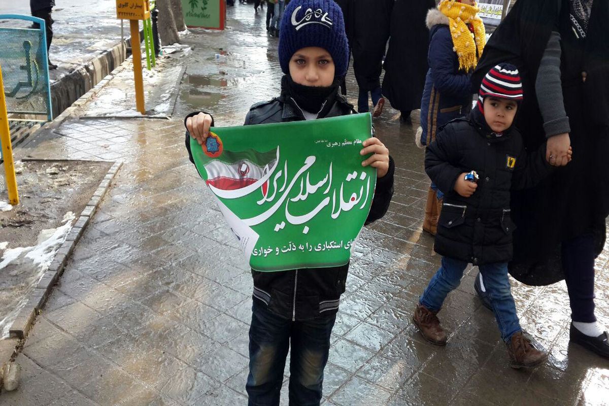 پیام تقدیر مجمع نمایندگان کرمان از حضور پرشور مردم در راهپیمایی ۲۲ بهمن و حضور رییس قوه مقننه