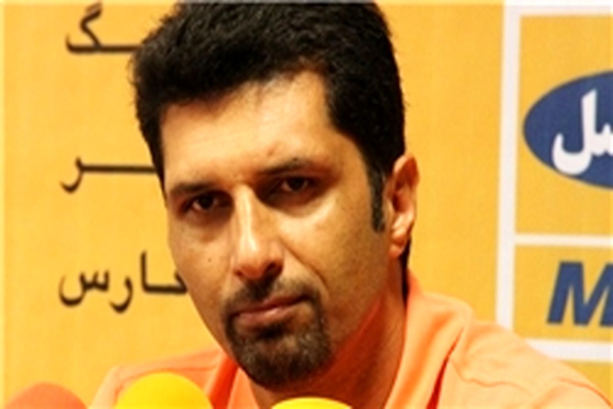 حسینی: فلسفه فوتبال ذوب آهن فوتبال زیباست