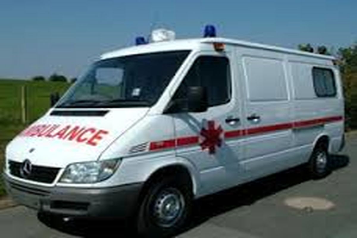 ۱۰ آمبولانس در استادیوم آزادی مستقر شده اند