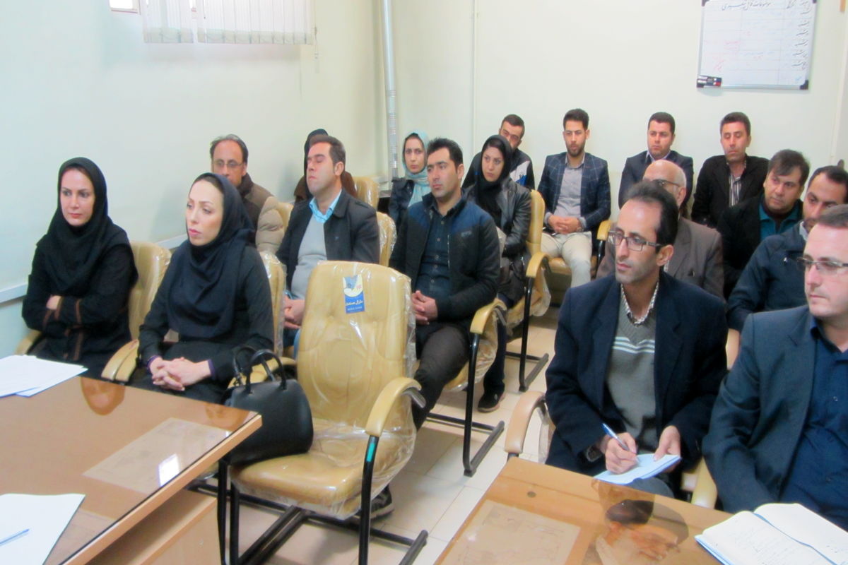 اتحادیه امور صنفی فروشندگان سموم کشاورزی در شهرستان البرز تشکیل می شود