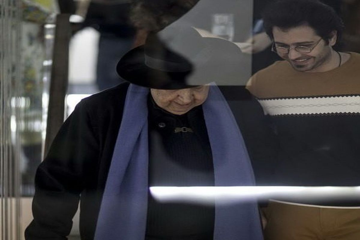 افتتاح یک نمایشگاه نقاشی با حضور فرمان‌آرا و درمبخش