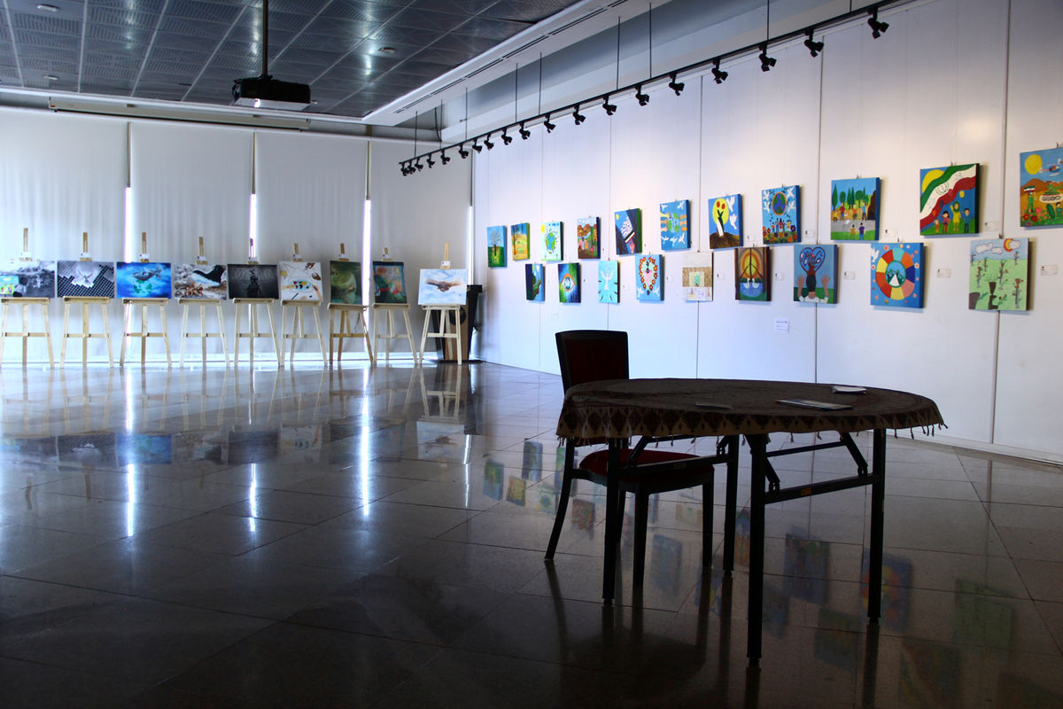 افتتاح نمایشگاه آثار نقاشی پرتره دیجیتال در بیرجند