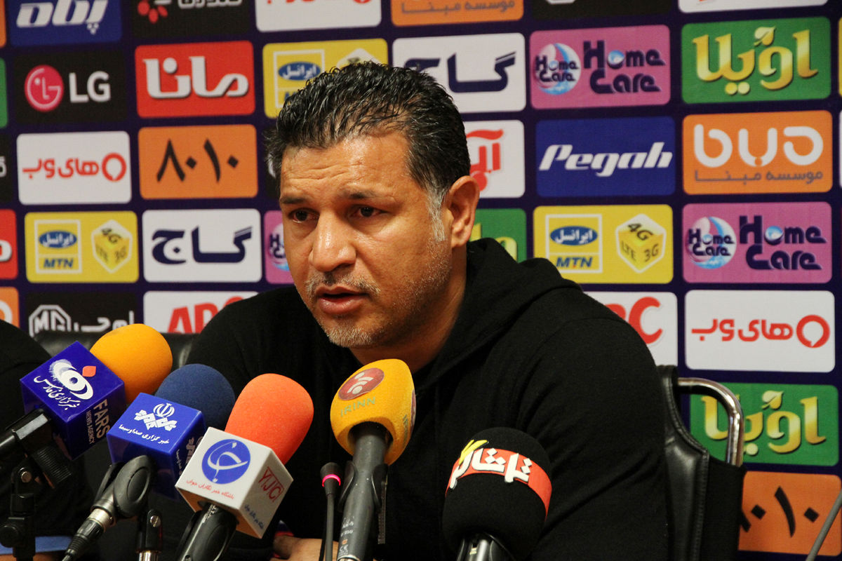 دایی: عوامل خارجی تاثیر زیادی بر نتایج ما داشته است/ کاری با وکیل باشگاه استقلال ندارم!