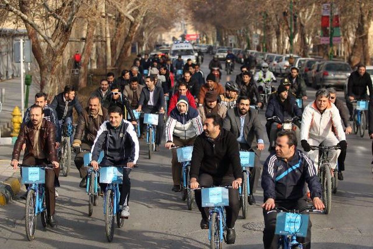 ترویج فرهنگ استفاده از دوچرخه برای بهبود سلامت شهر و شهروندان