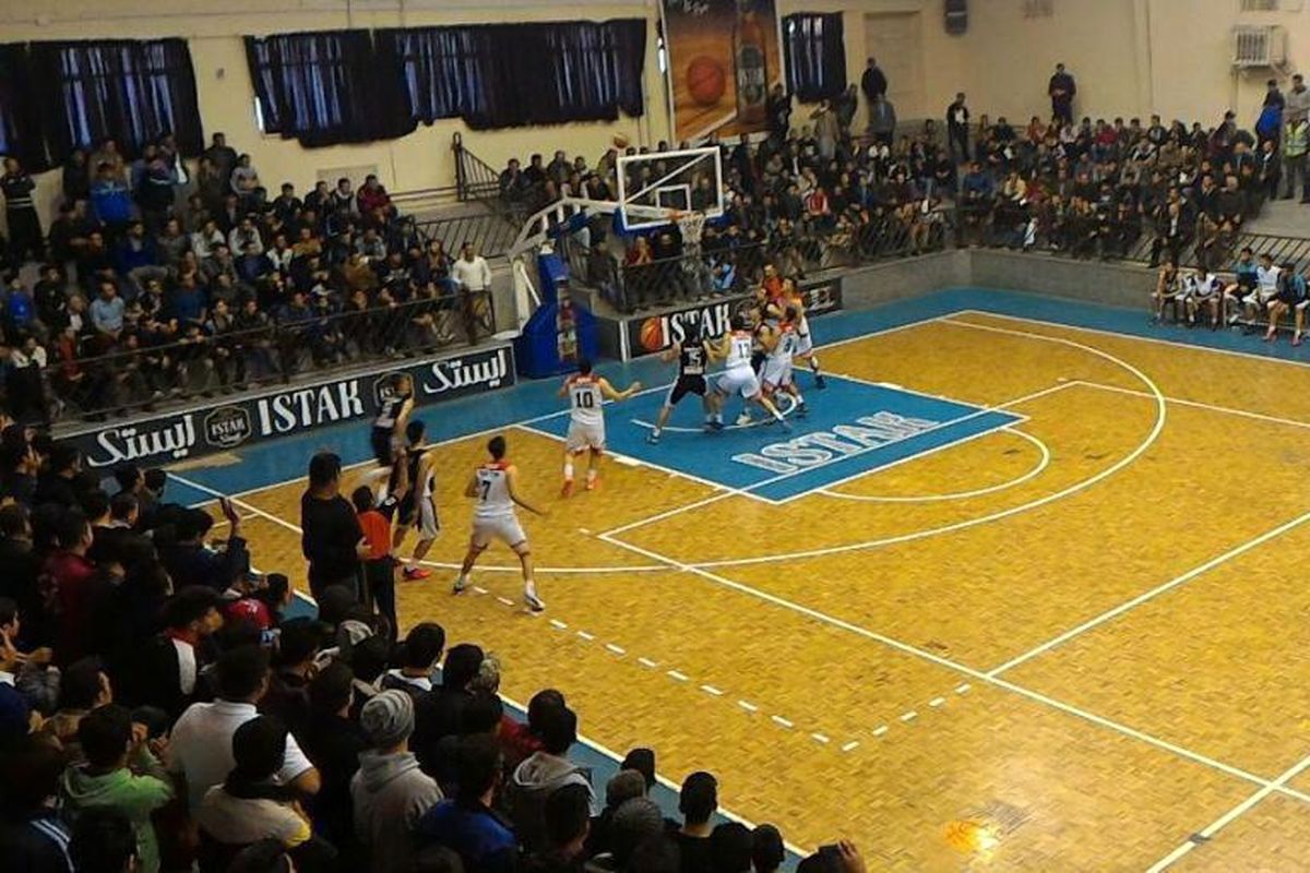 شکست ایستک در اصفهان