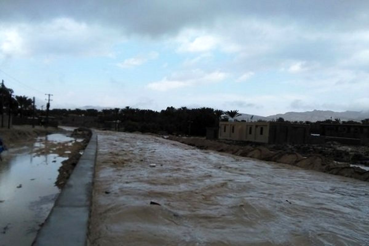 قطعی برق در ۲۳ روستای خراسان‌جنوبی در پی بارش باران