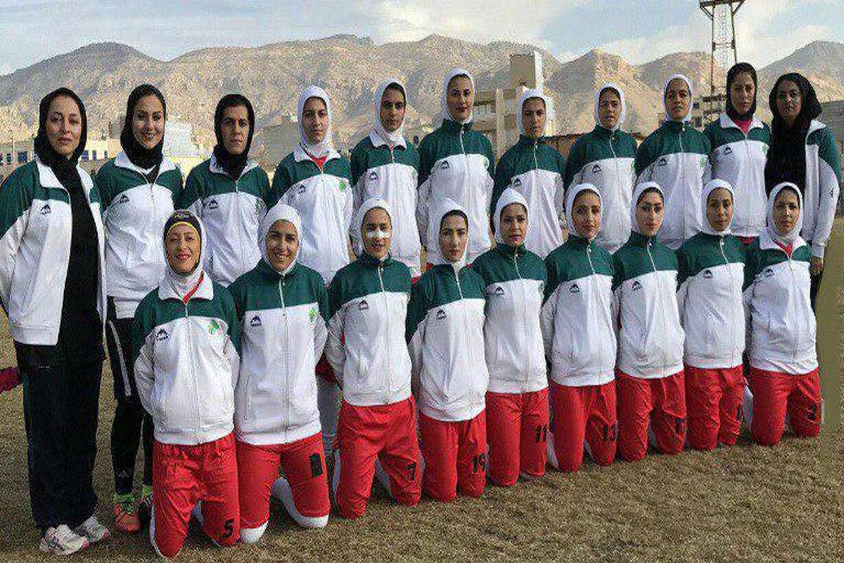 راه یاب ملل سنندج با تیم ملی فوتبال زنان کشور دیدار می کند