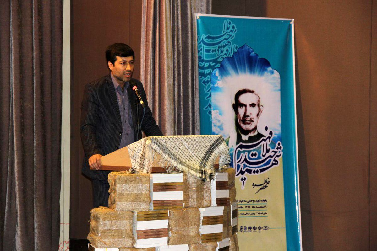 هر آنچه در حوزه هنر انقلاب اسلامی اتفاق می افتد از برکت خون شهداء است