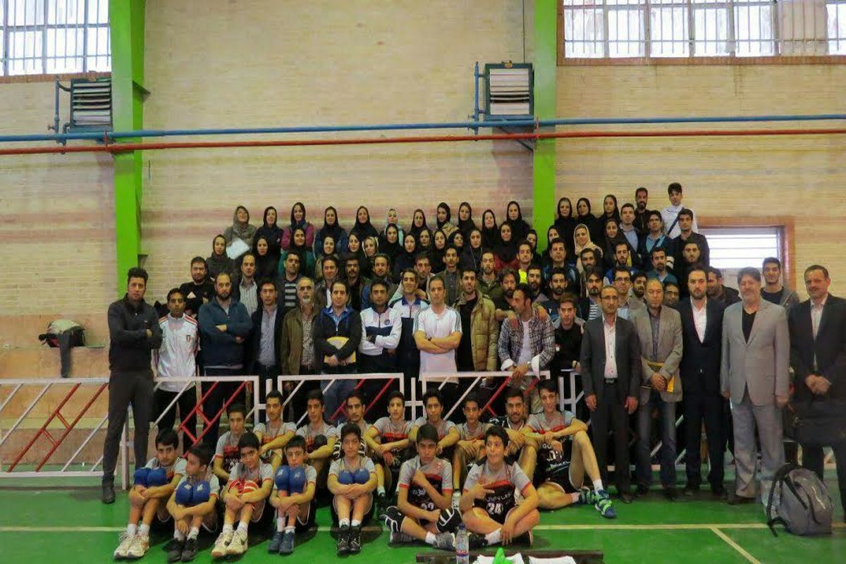 سمینار یکروزه تمرینات نوین برای تکنیک های پایه والیبال