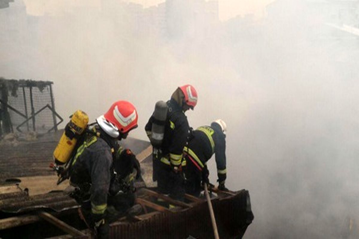 دوباب منزل مسکونی در رشت صبح امروز در آتش سوخت