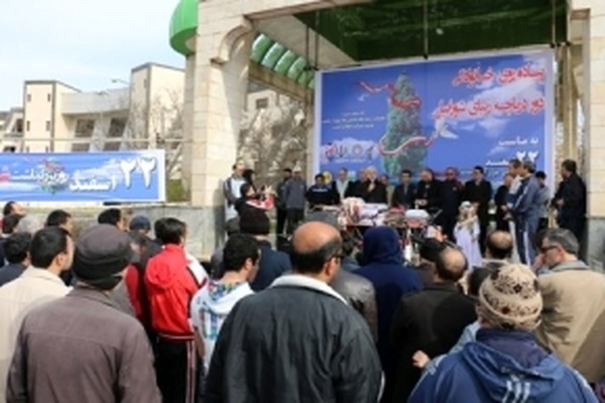 همایش پیاده روی خانوادگی به مناسبت روز ملی شهدا در استان اردبیل و شهرستانها برگزارشد
