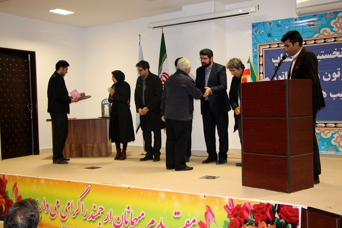 پتانسیل هنرمندان کردستانی برای ترویج فریضه نماز و معنویات بسیار بالاست