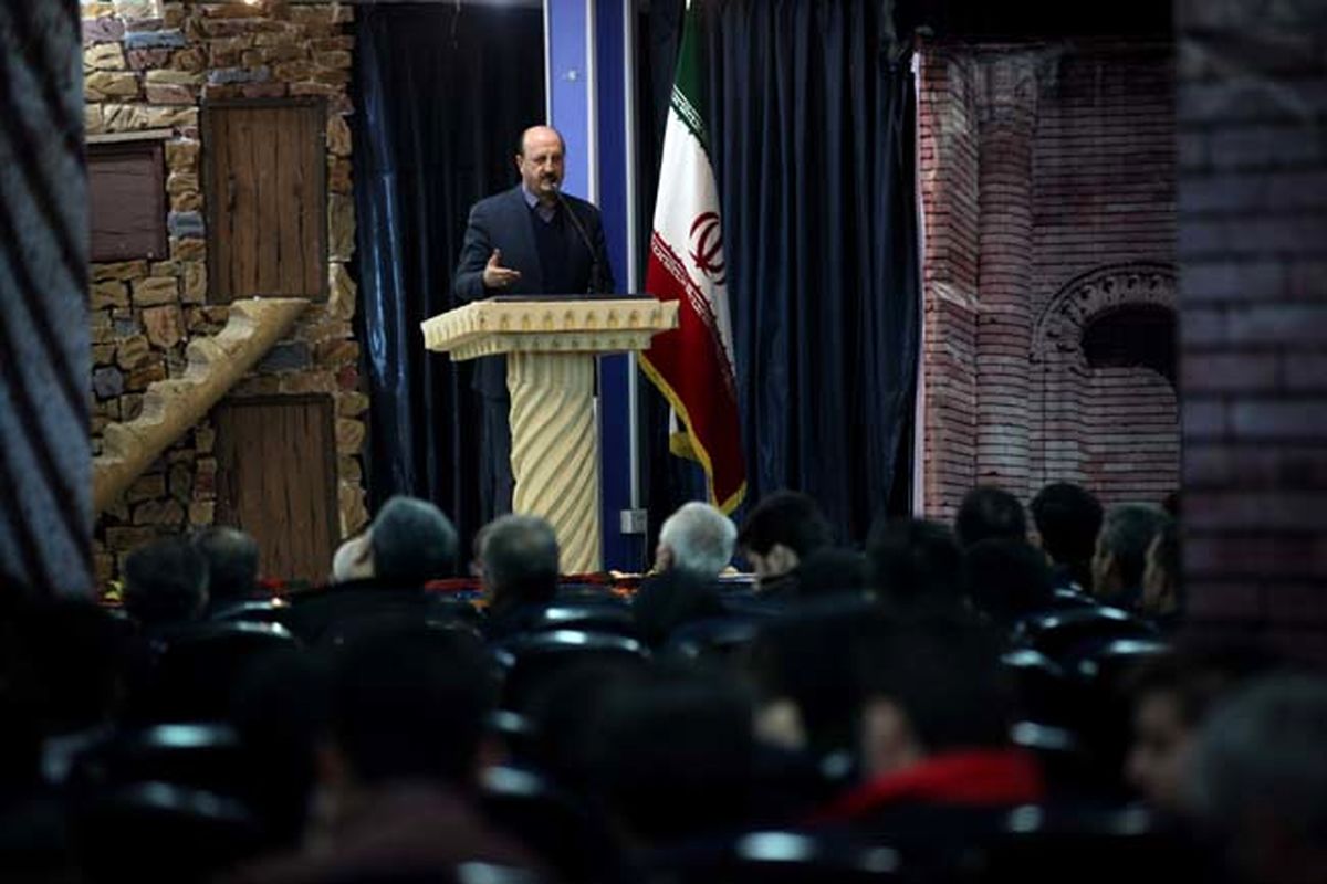 معماری ارتباط مستقیم با هویت انسان دارد