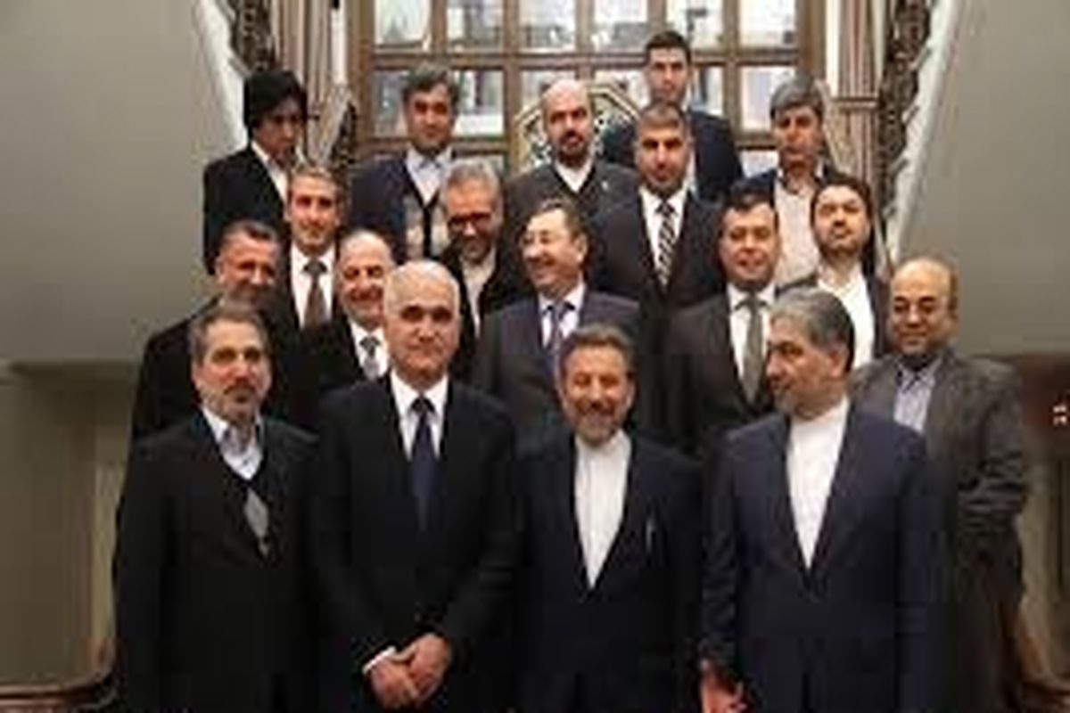 تاریخ ایران افتخارآمیز است/علاقه آذری‌ها جهت سرمایه‌گذاری درایران