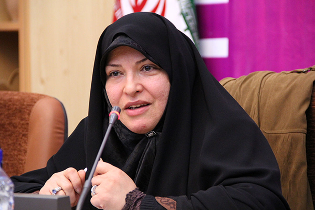 مدیران زن نسبت به امور زنان حساسیت بیشتری داشته باشند