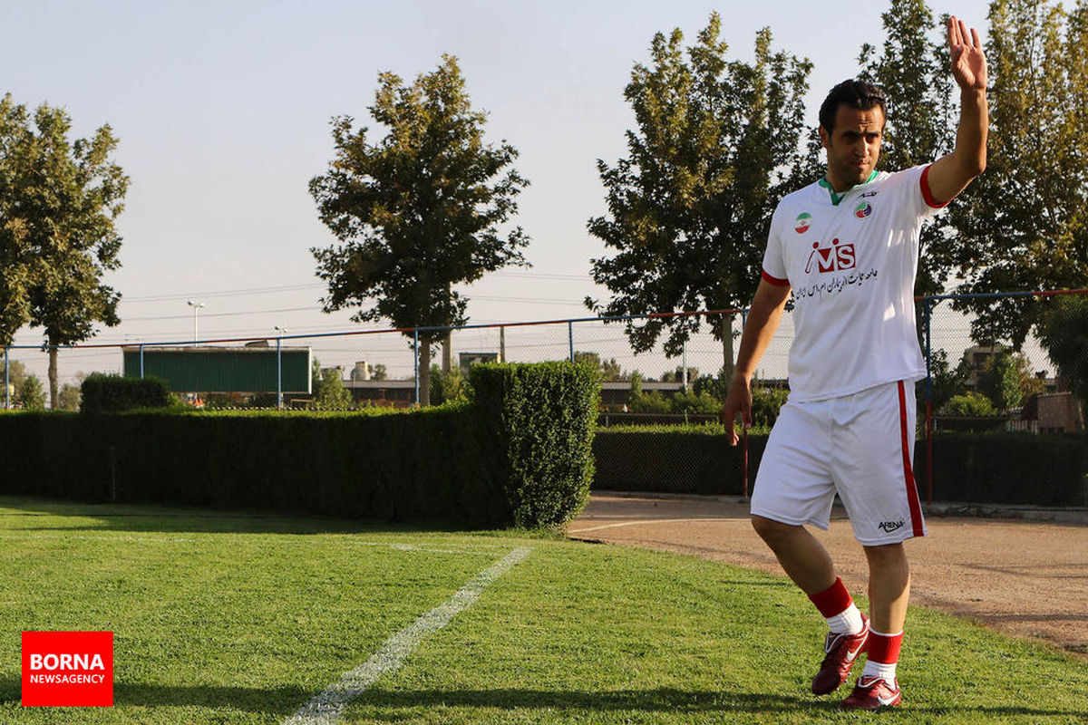 علی کریمی در پرسپولیس/ استقبال گرم از جادوگر