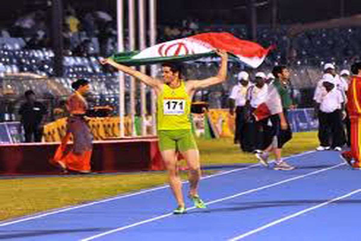 دونده ملی پوش استان در روز تولدش قهرمان ۱۰۰ متر ایران شد