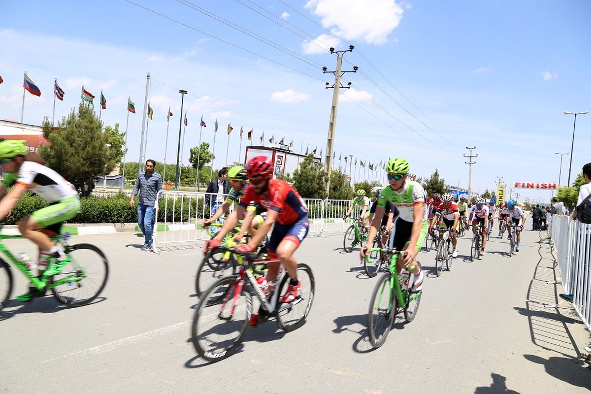 مرحله نخست تور دوچرخه سواری ایران-آذربایجان در ارومیه با قهرمانی رکابزن آمریکایی به پایان رسید