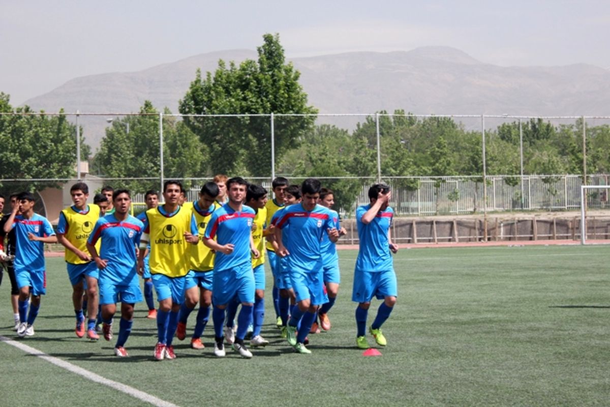 بازگشت تیم ملی فوتبال نوجوانان به تهران