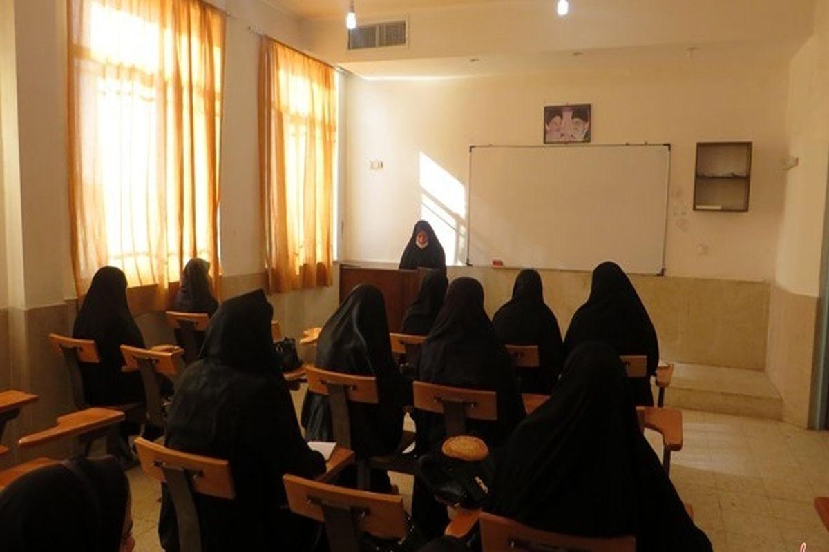 همایش دوره مدیریت استراتژیک در ورزش ویژه مدیران خواهر تربیت بدنی سپاه های استانی در تهران آغاز گردید