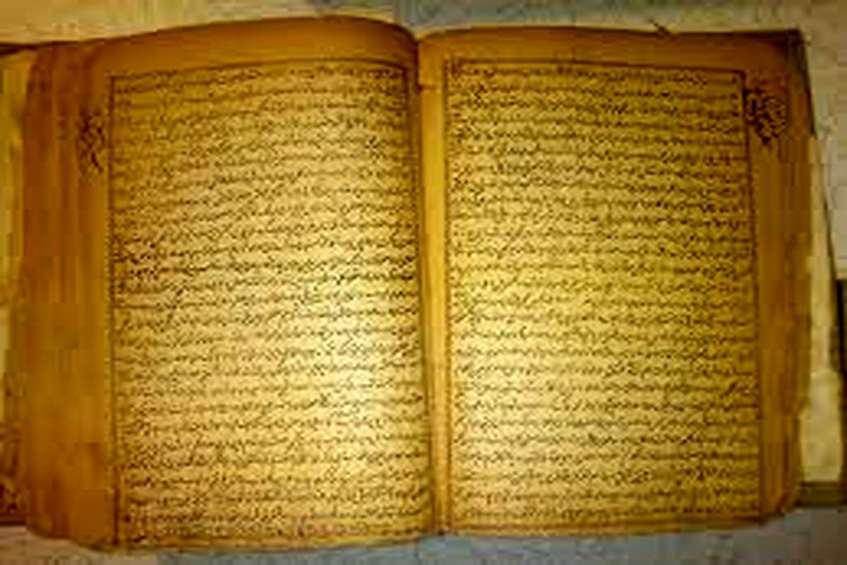شمار آثار خطی و چاپ سنگی کتابخانه مرکزی آستان قدس از مرز ۱۲۷ هزار نسخه گذشت
