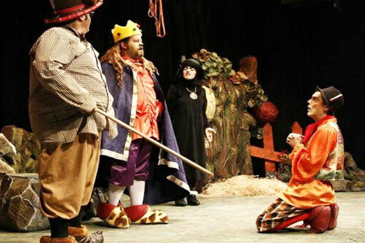 اجرای نمایش رینارد روباهه توسط تریلی سیار تئاتر درشهر سرابله,