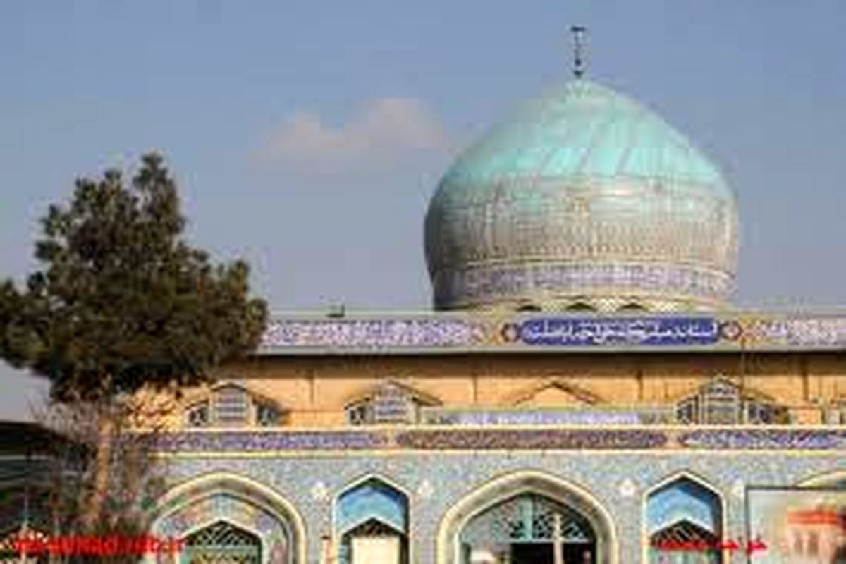بیش از ده هزار بقعه متبرکه و اماکن مذهبی در ایران وجود دارد