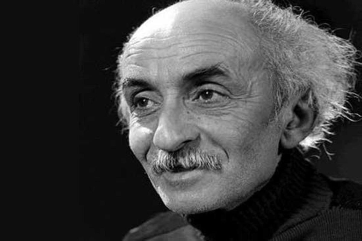 شعر بیدارگر نیما