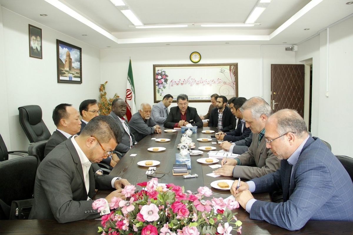 خیز سرمایه گذاران تایلندی برای فعالیت در صنایع غذایی استان آذربایجان غربی