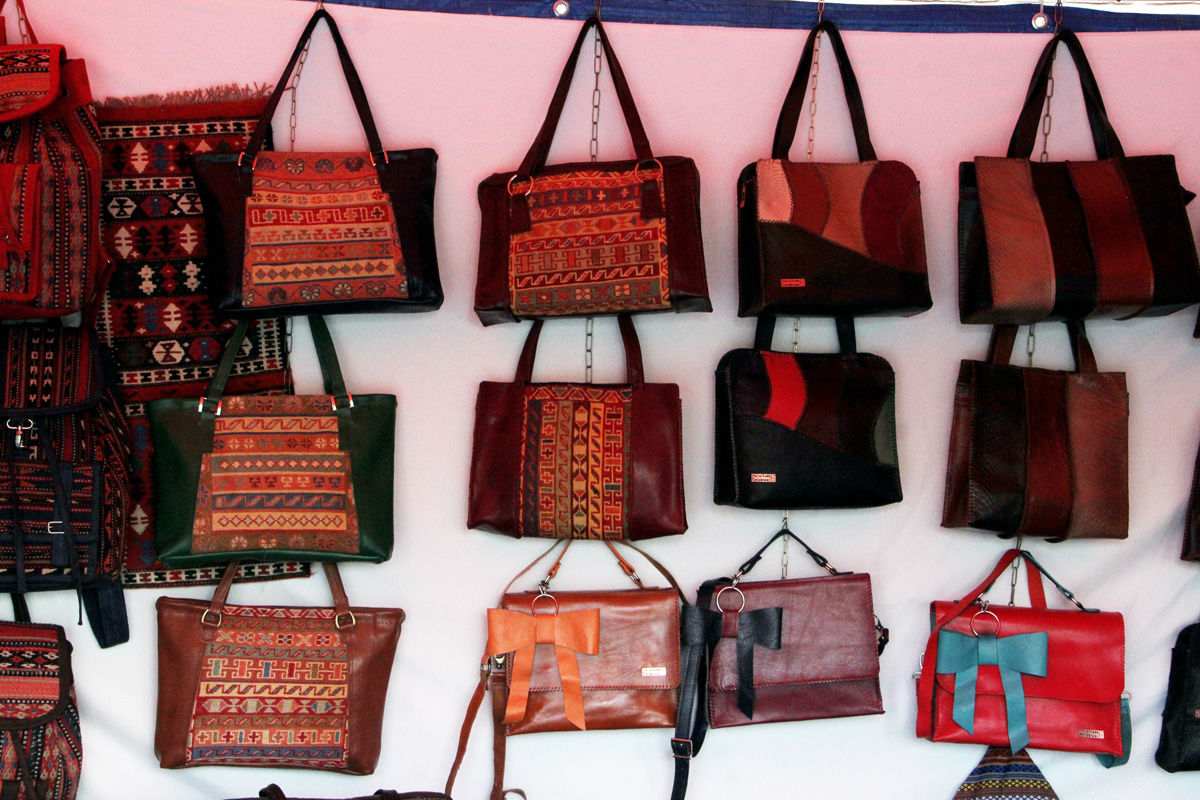 اشتغال ۳۰۰ فعال صنایع‌دستی در اردبیل محقق شد