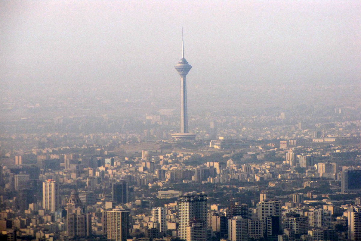 هوای تهران برای گروه های حساس همچنان ناسالم است