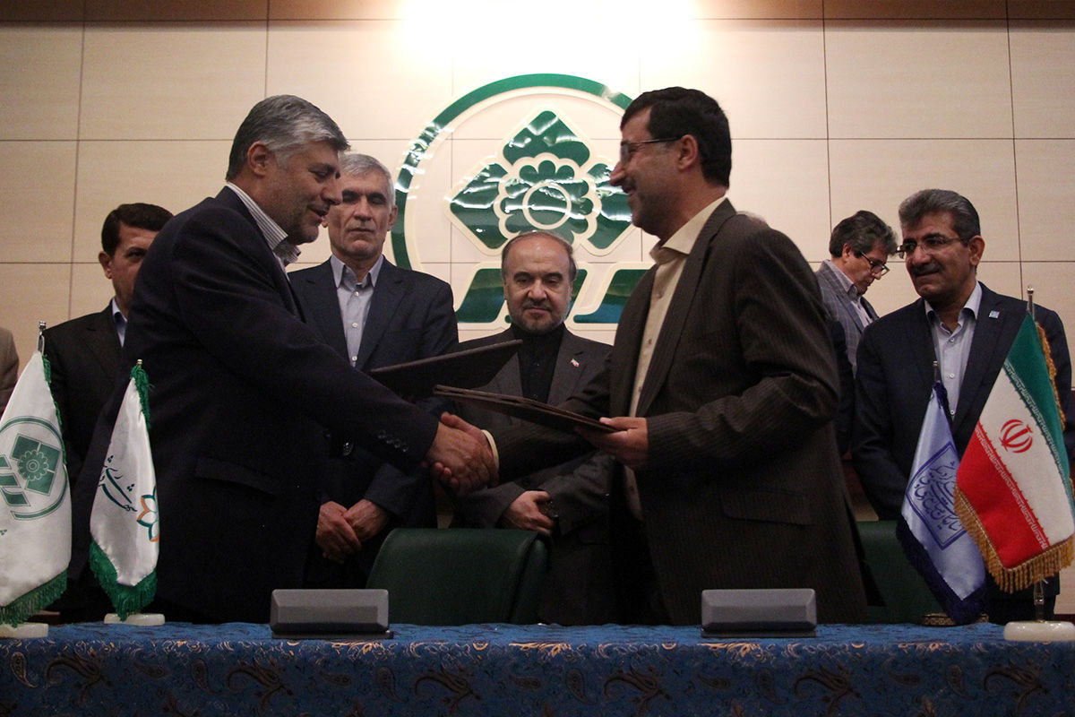 امضا قرارداد واگذاری ۲۸ خانه تاریخی شیراز به شهرداری