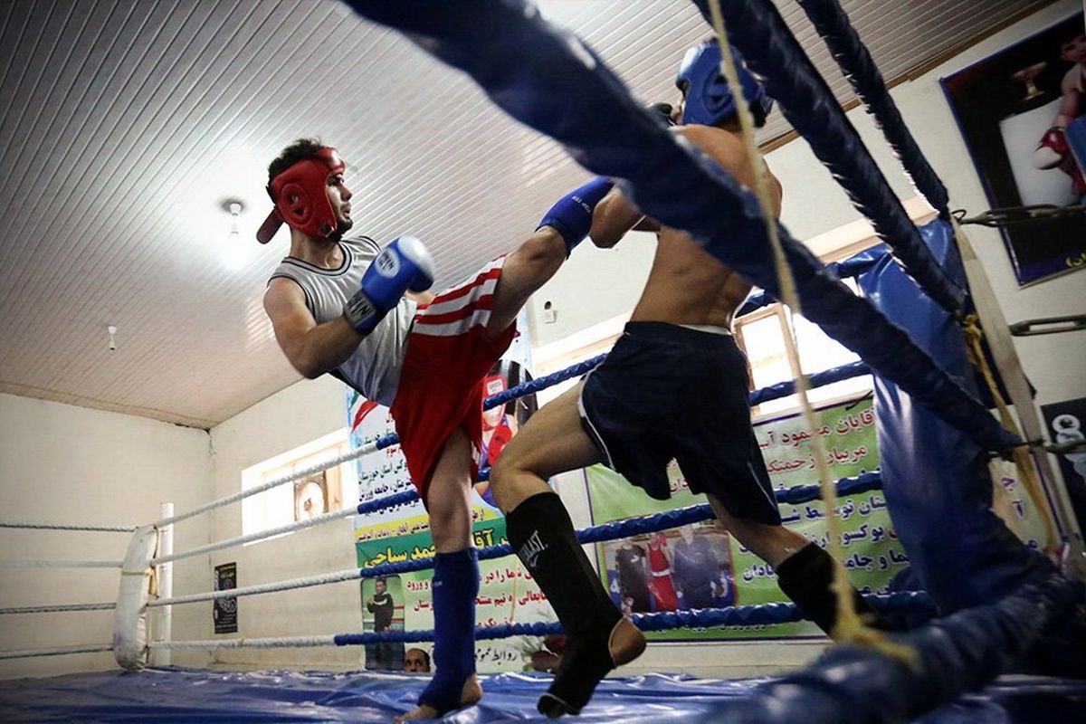 دستان فلاح به مدال نزدیک شد