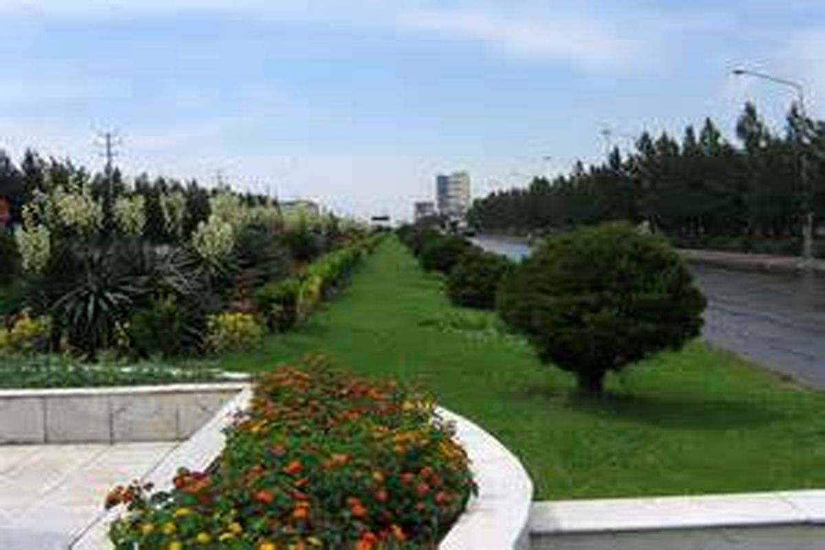 توسعه و تجهیز  فضای سبز در منطقه باغستان در شهرستان شهریار