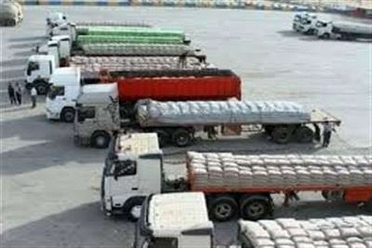 رشد ۱۰ درصدی صادرات از مرز بین‌المللی مهران
