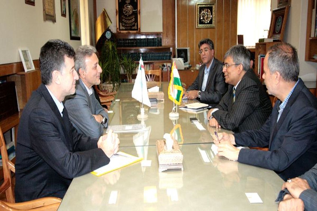 گسترش همکاری‌های علمی و فناوری بین دانشگاه تهران و دانشگاه‌های هند