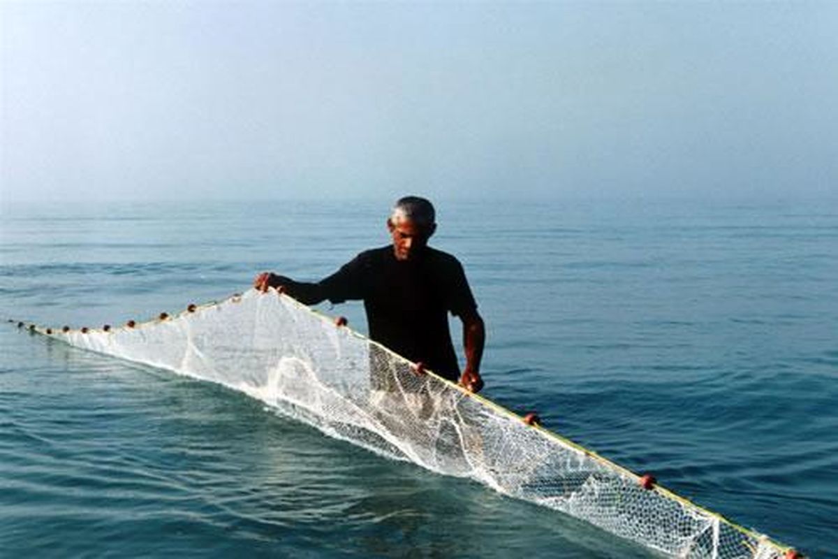 جمع آوری بیش از دوهزار دام صیاد از دریاچه سد زاینده رود