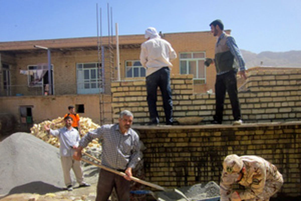 ساخت منازل مسکونی برای خانواده های بی سرپرست و معلول