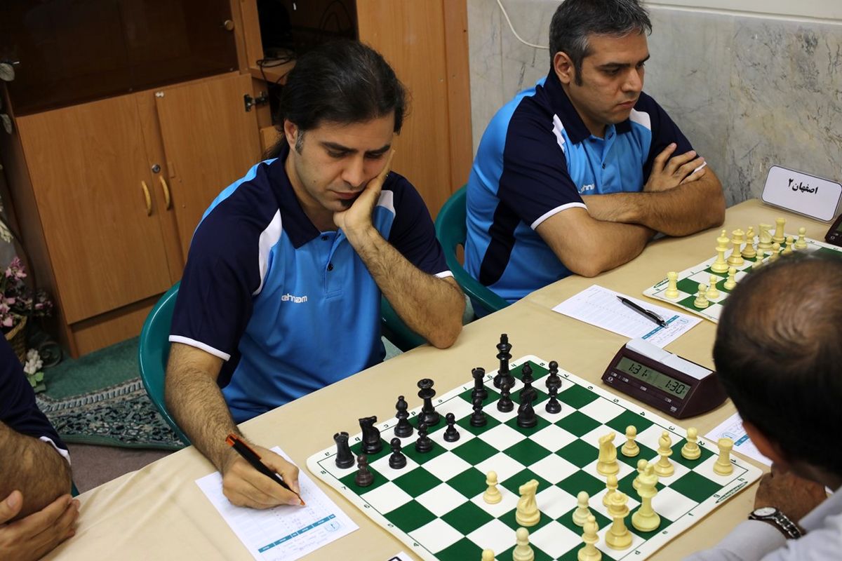 نفرات برتر مسابقات شطرنج منطقه ای در کرمانشاه معرفی شدند