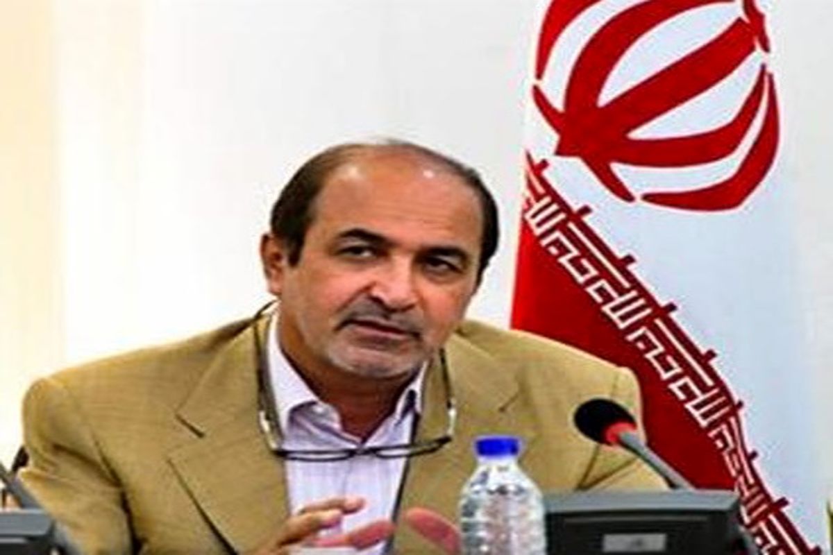 معاون سیاسی و امنیتی استاندار البرز پس از اعلام استعفا به مسافرت رفته و هنوز بازنگشته است