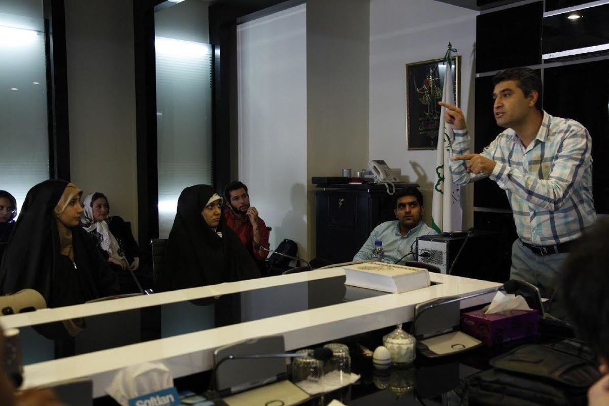 نخستین تور فیلمسازی با تلفن همراه در تهران برگزار شد
