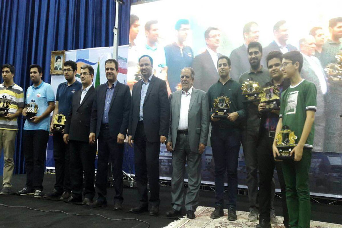 برگزاری مراسم اختتامیه جام ستارگان شطرنج منطقه آزاد انزلی