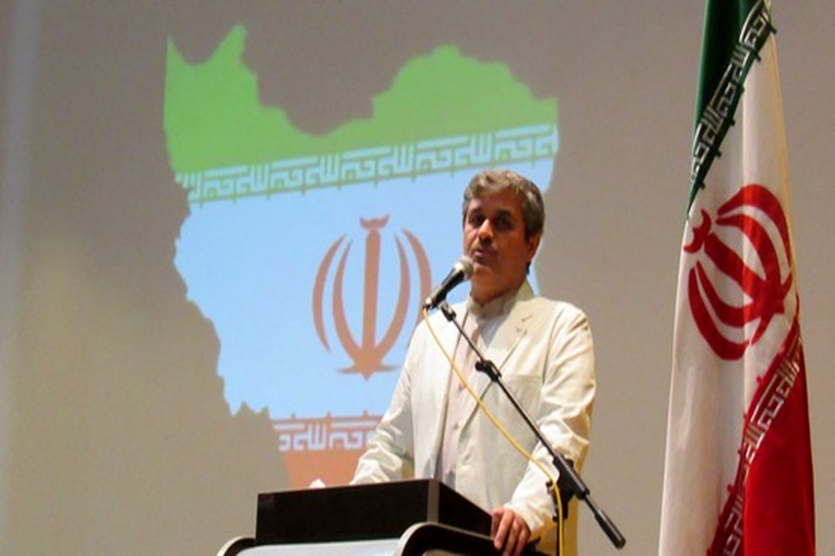 بهمن بیگی یکی از افتخارات جامعه معلمی کشور است