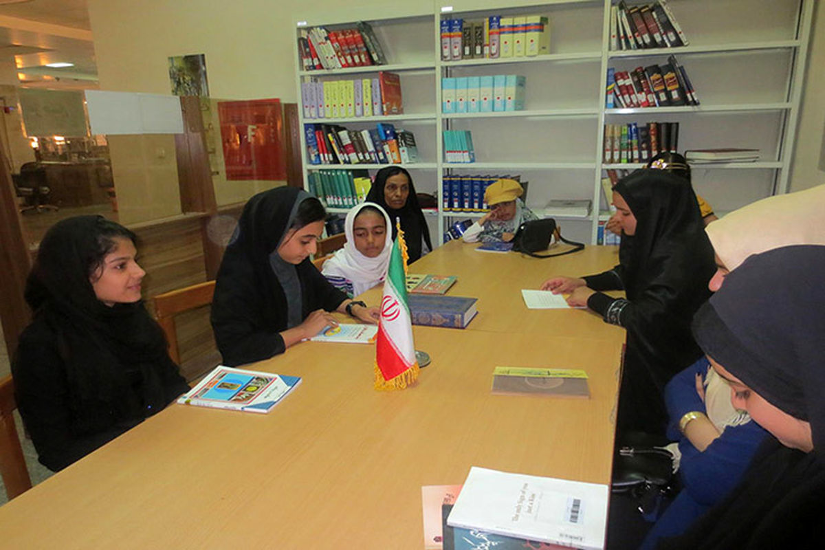 کتابخانه عمومی الزهرا(س) میزبان نشست کتابخوان کودک و نوجوان شد