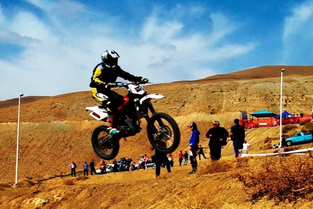 موافقت وزارت ورزش و جوانان با راه اندازی رشته موتور سواری بانوان