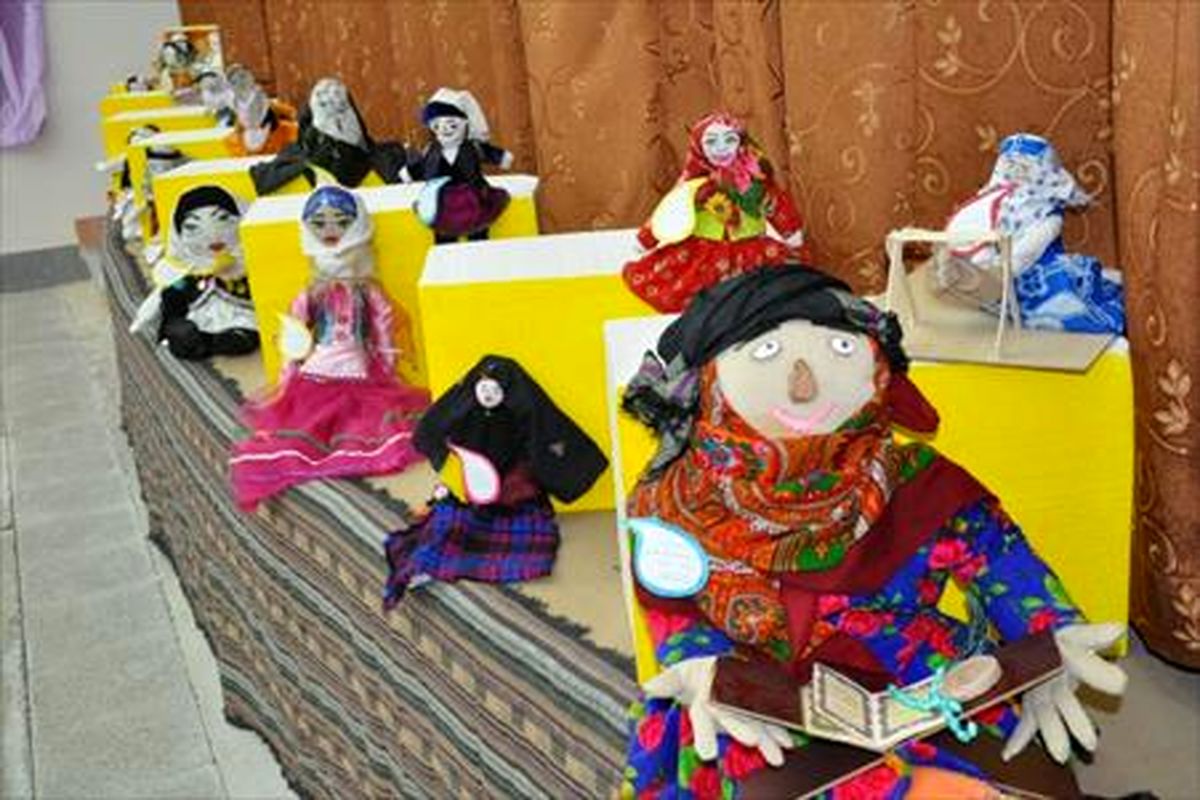 برآوردن«امید و آرزو» های کودکان سیستان و بلوچستان با دو عروسک