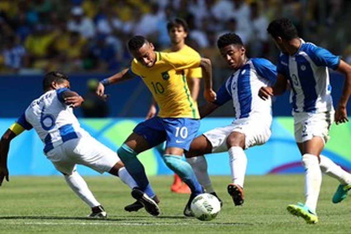 برزیل با ۶ تایی کردن هندوراس به فینال رفت/ نیمار در آستانه جاودانگی
