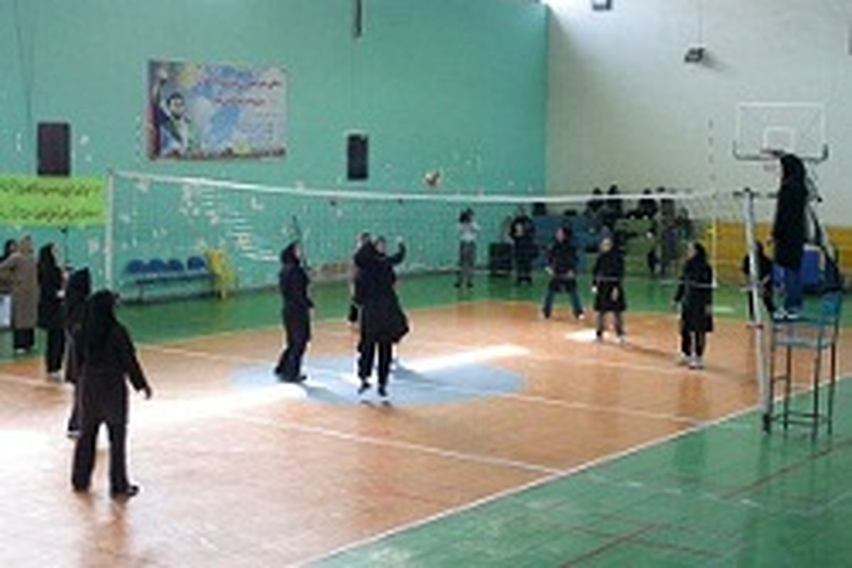 اعزام تیم والیبال نوجوان بانوان استان به مسابقات کشوری