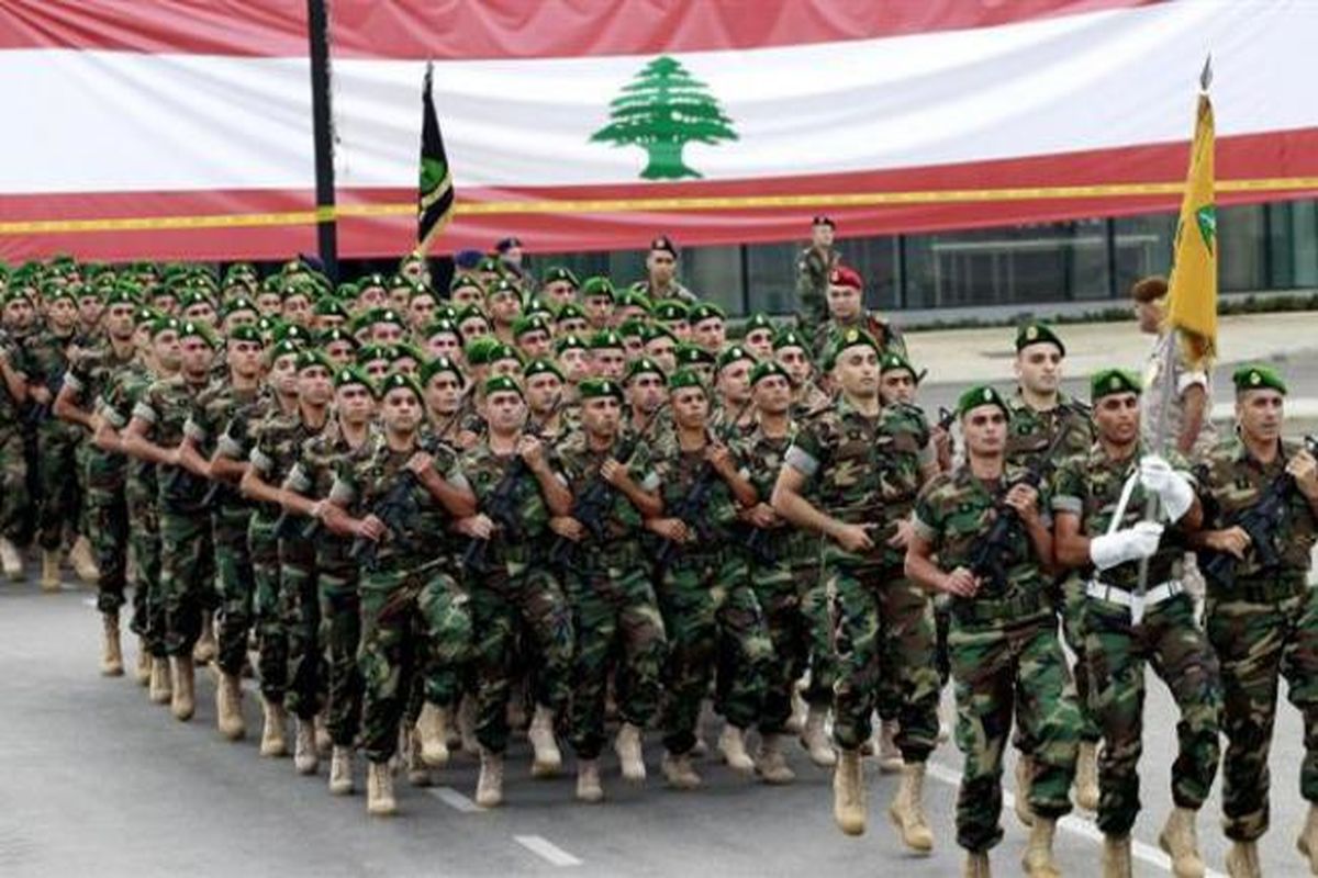 ارتش لبنان مواضع داعش را گلوله باران کرد